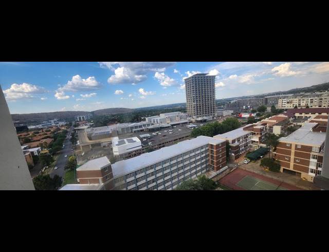 1 BEDROOM APARTMENT FOR SALE IN BEDFORD GARDENS